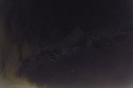 夜中天空云和星宿图片