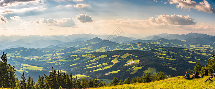 格拉茨施蒂里亚的旅游景点奥地利的格拉茨震撼山景点格拉茨的旅游景点背景图片