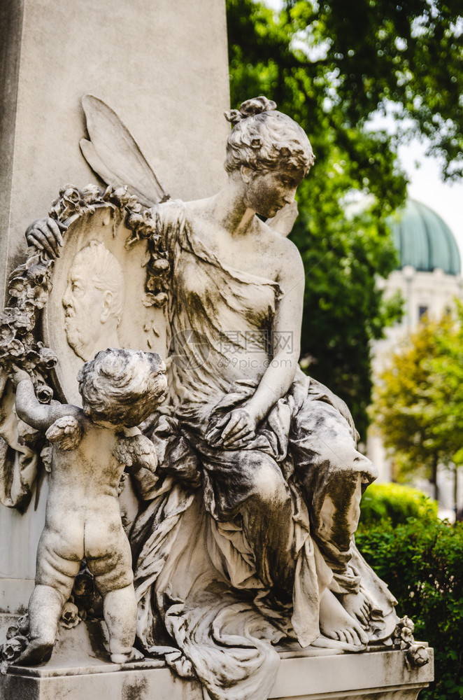 2013年7月2日维也纳奥地利维也纳中央WienZentralfriedhof是全世界最大的之一按欧洲受访人数计算是最大的图片