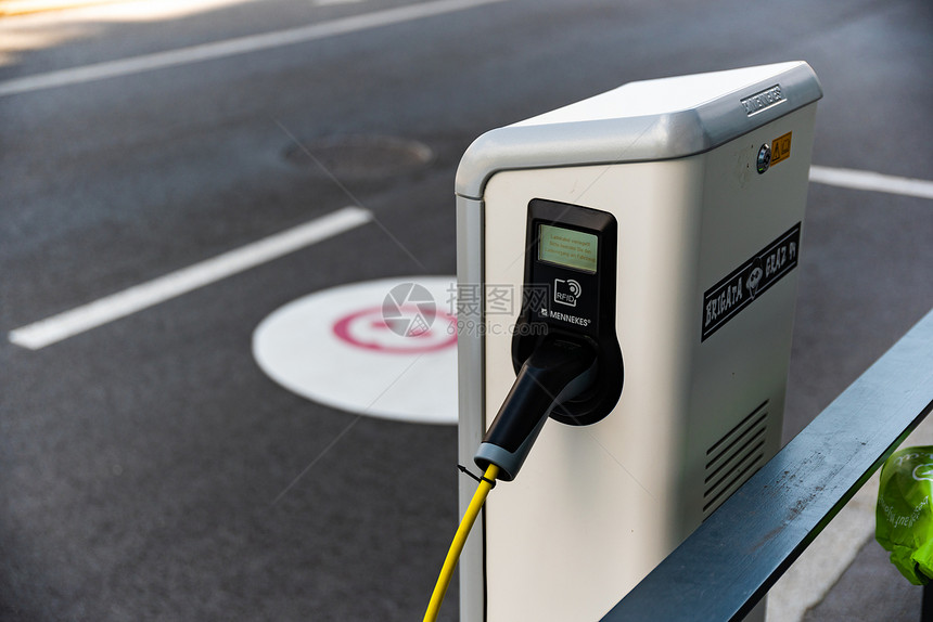 城市电动汽车充站新能源汽车环保型替代能源新汽车图片