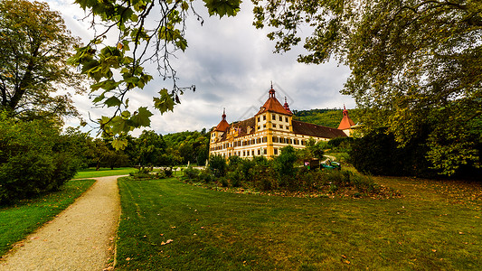 2019年月2日在秋天旅游景点的埃根贝格宫观光Styria著名的旅游景点背景图片