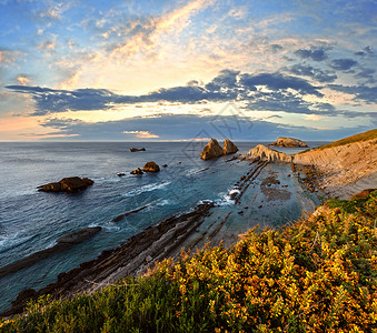 西班牙阿尼亚海滩大西洋黄昏海岸风景图片