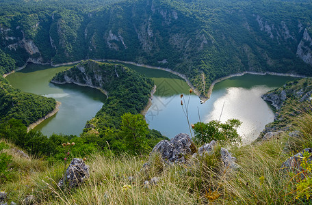 塞尔维亚Uvac河的暴君们美丽夏季最佳景色高清图片