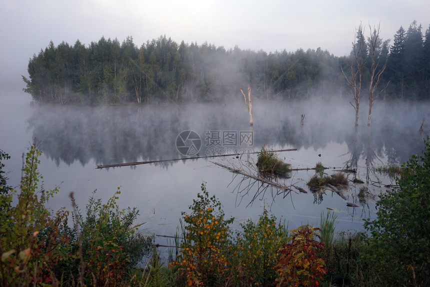 俄罗斯莫科地区宁湖图片