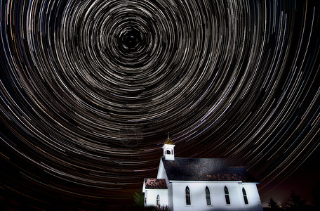 夜摄影黑暗天空白加拿大教堂图片