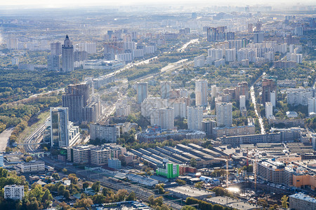 秋天从OKO塔顶端的观察甲板上看到Fili区和莫斯科市西面的Fili区建筑学高清图片素材