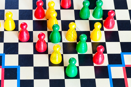 游戏玩法的哈尔玛战略板游戏特写哈尔玛棋盘游戏是乔治霍华德蒙克斯在18831884年发明的背景