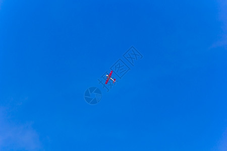 战斗机蓝色天空中军用飞机行照片空气图片