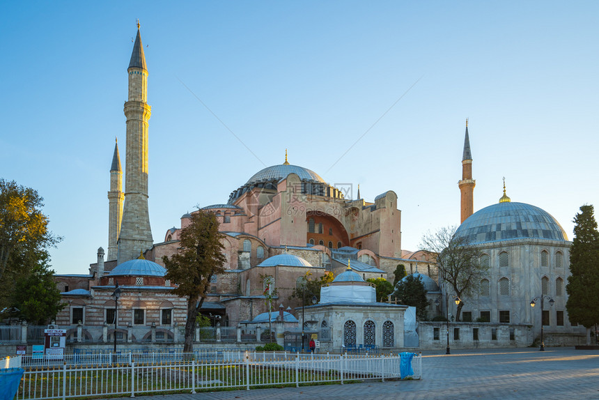 圣殿堂博物馆苏菲亚土耳其伊斯坦布尔市Ayasofya的早晨图片