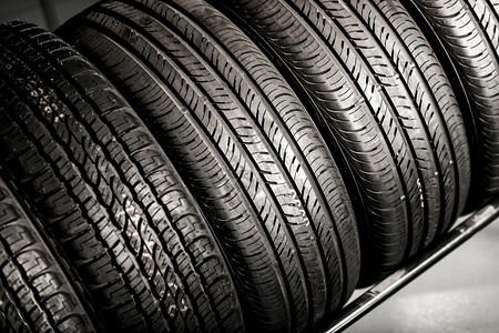 夏新实力周袖珍的新契约车辆轮胎堆叠和夏节轮胎车汽设计图片