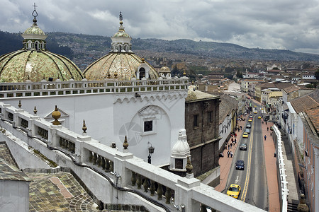 旅游行艾伦厄瓜多尔基圣明各教堂的圆顶高清图片