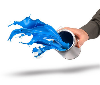 用手从锡中扔出蓝色涂料可以孤立在白色上能够运动溅背景图片