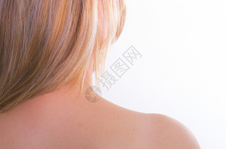 肩章一个金发长的年轻女子雪佛图片
