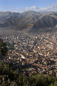 屋顶南美洲秘鲁安第斯山脉Cuzco市高地的概览南美洲20年旅行概述图片