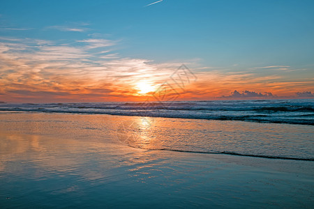 海滩大西洋令人难以置信的日落在葡萄牙的亚特兰海自然高清图片素材