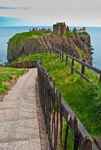 雅各布斯著名的邓诺塔城堡在苏格兰遥控建造邓诺塔城堡英国地标图片