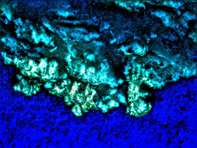 威胁的蓝色黑暗暴风雨雷云的抽象背景图像黑暗的图片