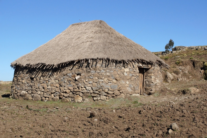 乡村的埃塞俄比亚阿姆哈拉高原埃塞俄比亚和非洲传统家园中的住房全景宅图片