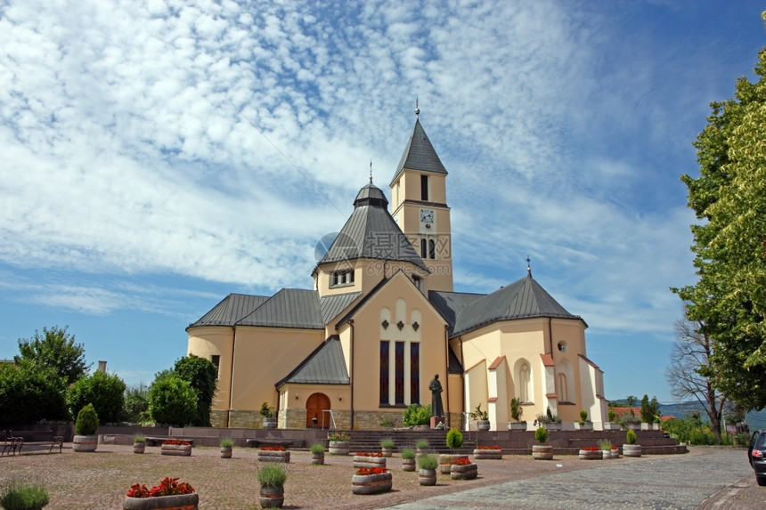 寺庙克罗地亚拉西最神圣三一派教区堂宗的最多图片
