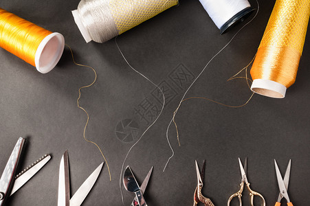 成套工具缝纫线黑上剪刀裁缝工具图片