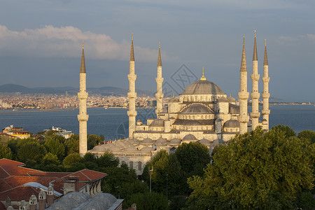 艾哈迈德苏丹下午的蓝色清真寺伊斯坦布尔博普鲁海峡背景