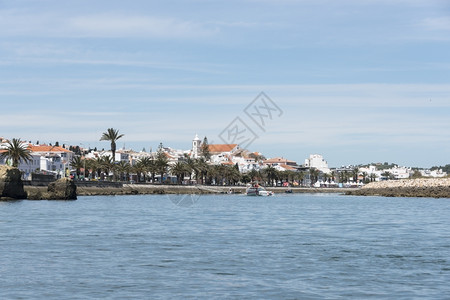 港口镇在葡萄牙阿尔加夫市的拉希多斯建筑图片