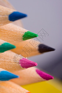 各种颜色铅笔特写图片