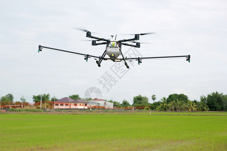 水创新概念飞行无人驾驶机空中无人驾驶飞机用于农业工为了技术图片