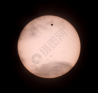 乌克兰现象观察金星通过太阳磁盘0621图片