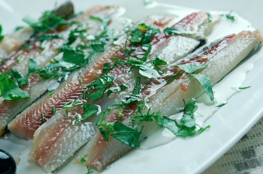 醋南西班牙的开胃菜或塔在南西班牙的新鲜鱼类典型的美食图片