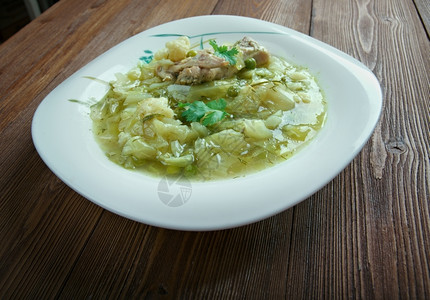 午餐Zuppadicavolo意大利卷心菜汤托斯卡纳食物图片