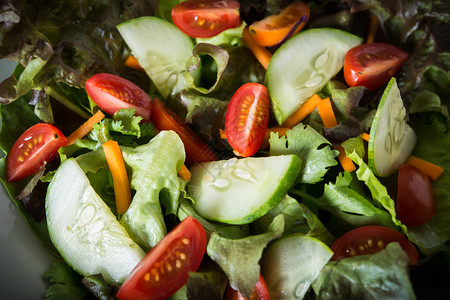 绿色饮食新鲜蔬菜沙拉特写新鲜蔬菜沙拉特写番茄图片