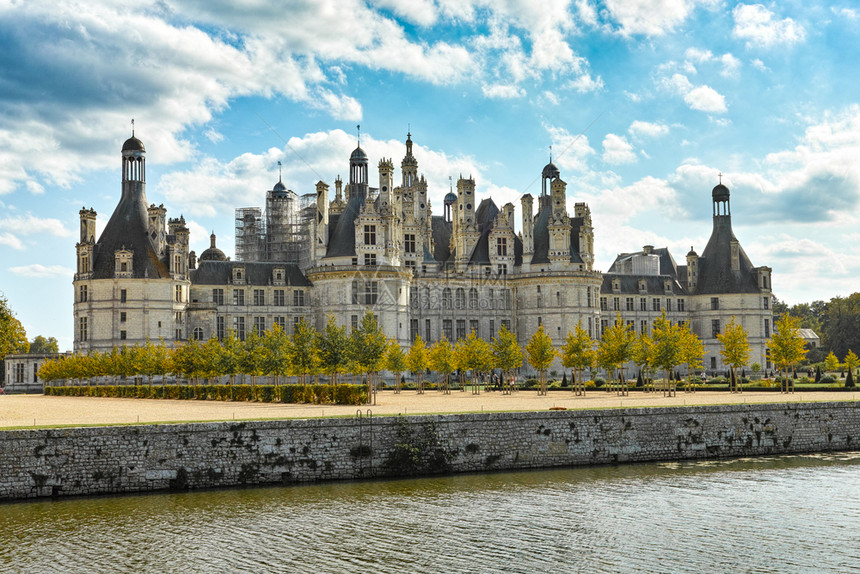 皇家建造地标法国卢瓦尔河谷城堡查马尔图片
