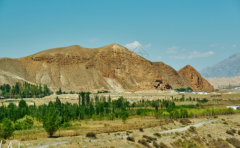 雪峡谷Kekemeren纳伦地区吉尔斯坦天山脉中亚美丽河图片