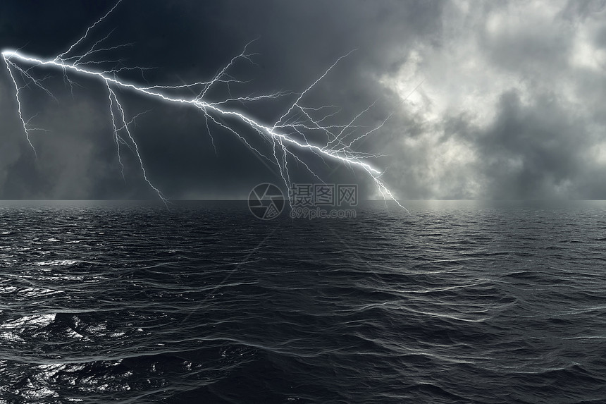 景观海上的暴风天与闪电地平线强大的图片
