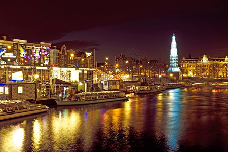 建筑的运输夜间从荷兰阿姆斯特丹到荷兰的城市风景家图片
