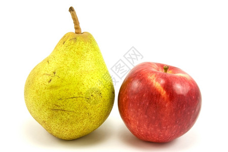 节食饮维生素白色背景的绿梨和红苹果图片