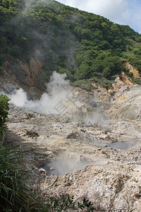 假期地质学硫磺泉靠近圣卢西亚加勒比苏弗里耶尔的火山风景优美图片