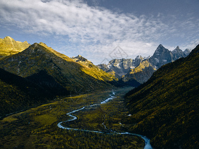 山顶美景图片