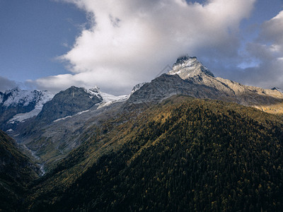 山顶美景图片