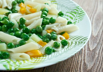 面食和意大利义汤食物意面健康图片