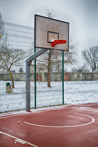 冬季游乐场篮子垂直图象蓝色的乐趣天空图片
