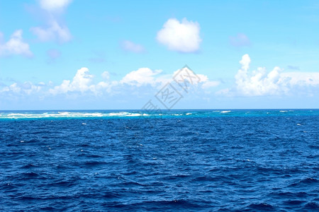 蓝海色的洋希腊背景图片