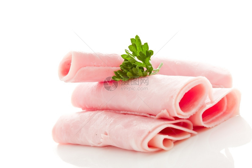 肉照片美味的火腿和白背景鹦鹉切片萨拉米图片