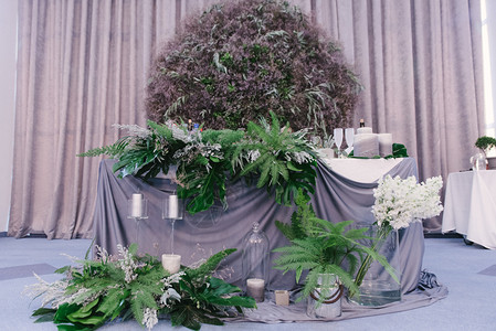 森系风格婚礼宴会厅图片