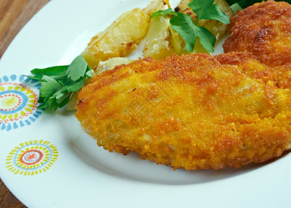 烹饪正方形Milanesa酒店西班牙蛋白面条包鸡片烤图片