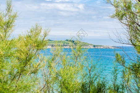 海岸线旅游蓝色的西班牙北部坎塔布里亚州桑坦德市夏季海景欧洲高清图片素材