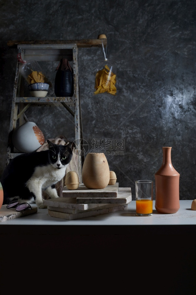 陶土手工艺的瓷作室设备手制的碗陶器图片