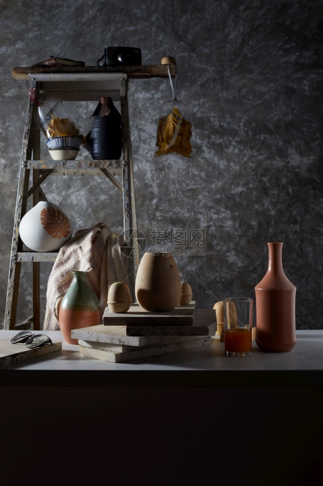 陶土手工艺的瓷作室设备盘子黏土创造力图片