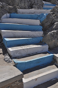 传统的希腊语地中海岛上传统白色和蓝的楼梯图片